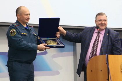 С 85-летием образования гражданской обороны поздравили сотрудников ГУ МЧС России по Иркутской области